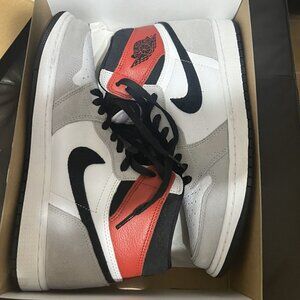 Nike Air Jordan 1 Retro High OG White Smoke Grey Varsity Red 2020 Size 9.5